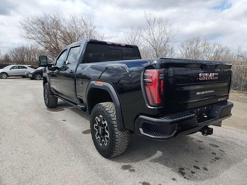 Onyx Black 2024 GMC Sierra 2500 AT4X