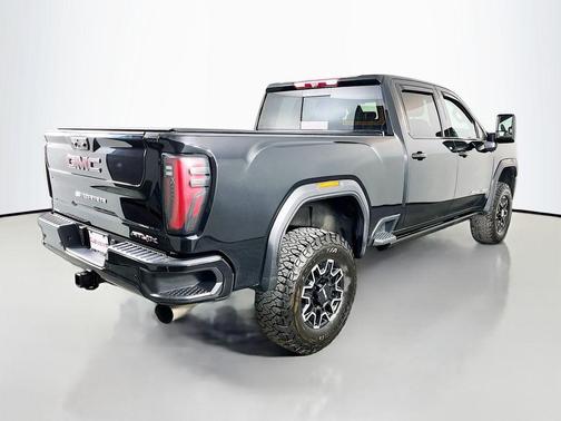 Onyx Black 2024 GMC Sierra 2500 AT4X