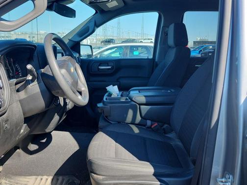 Sterling Gray Metallic 2024 Chevrolet Silverado 1500 Custom
