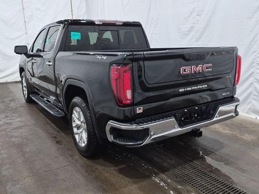 Onyx Black 2020 GMC Sierra 1500 SLT