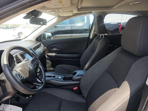 Crystal Black Pearl 2021 Honda HR-V EX