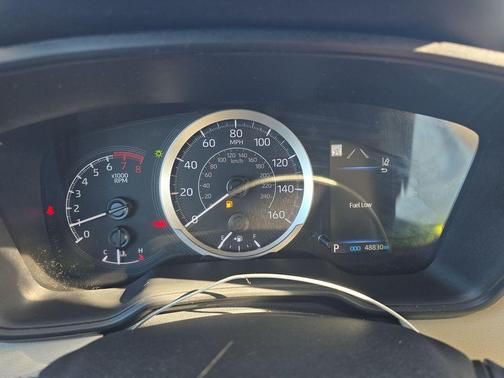 Pearl 2022 Toyota Corolla LE