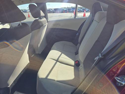 Pearl 2022 Toyota Corolla LE