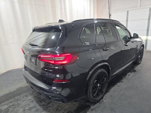 Black Sapphire Metallic 2022 BMW X5 xDrive40i