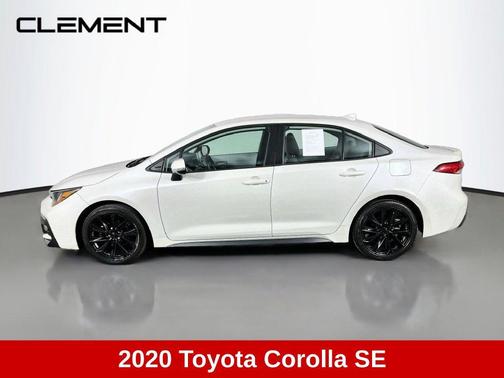 Blizzard Pearl 2020 Toyota Corolla SE