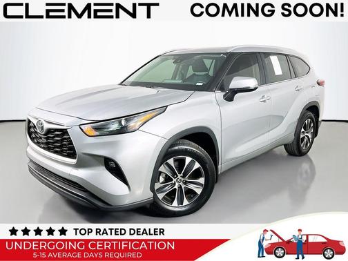 Celestial Silver Metallic 2025 Toyota Highlander XLE