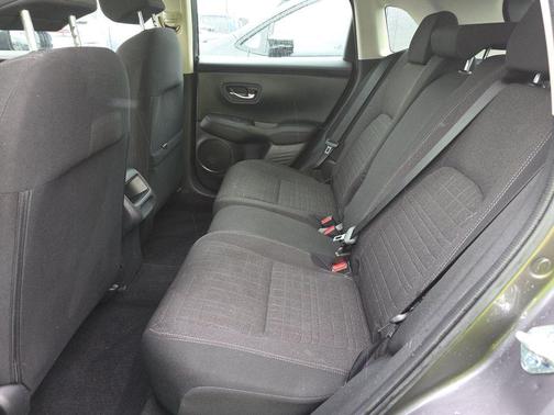 Urban Gray Pearl 2025 Honda HR-V LX