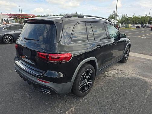 Midnight Black 2022 Mercedes-Benz GLB 250 Base