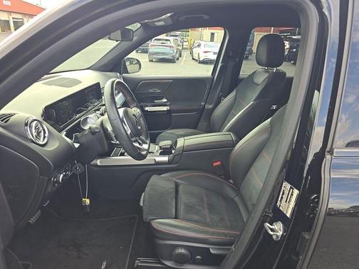Midnight Black 2022 Mercedes-Benz GLB 250 Base