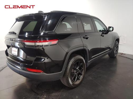 2024 Jeep Grand Cherokee Laredo