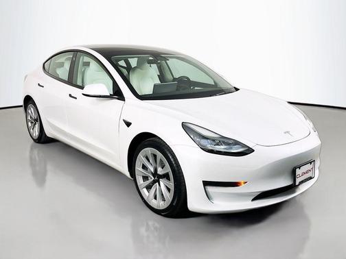 Pearl White Multi 2023 Tesla Model 3 Base