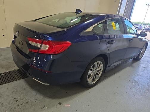 Still Night Pearl 2018 Honda Accord LX