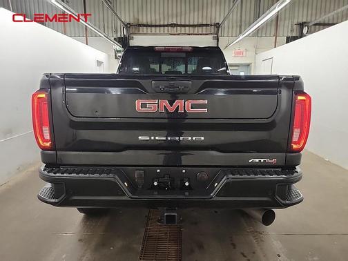 2023 GMC Sierra 2500 AT4