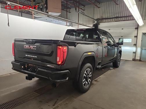 2023 GMC Sierra 2500 AT4
