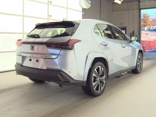 2023 Lexus UX 250h Premium