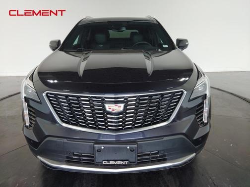 2022 Cadillac XT4 Premium Luxury