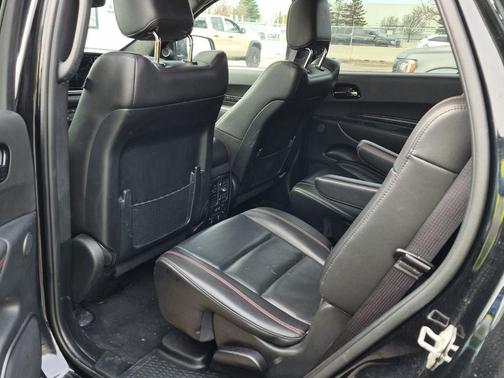 DB Black Crystal Clearcoat 2024 Dodge Durango R/T