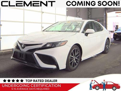 Ice 2023 Toyota Camry SE