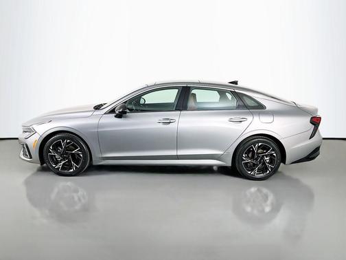 Steel 2025 Kia K5 GT-Line