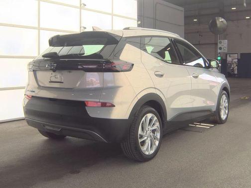 Silver Flare Metallic 2023 Chevrolet Bolt EUV LT
