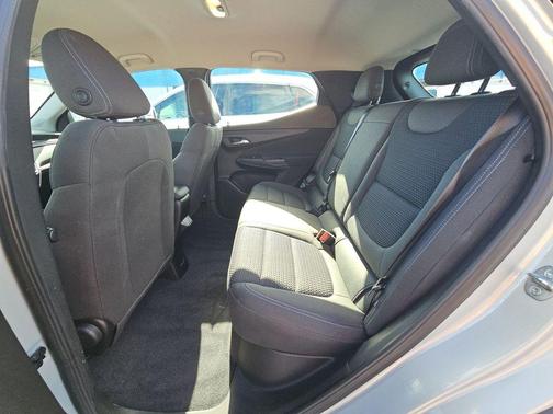 Silver Flare Metallic 2023 Chevrolet Bolt EUV LT