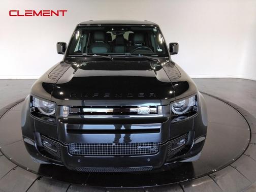 2023 Land Rover Defender X-Dynamic SE