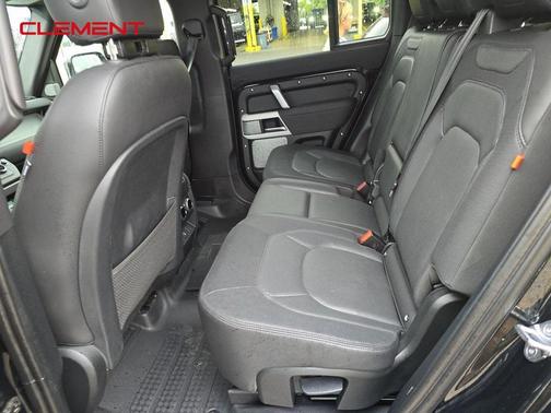 2023 Land Rover Defender X-Dynamic SE