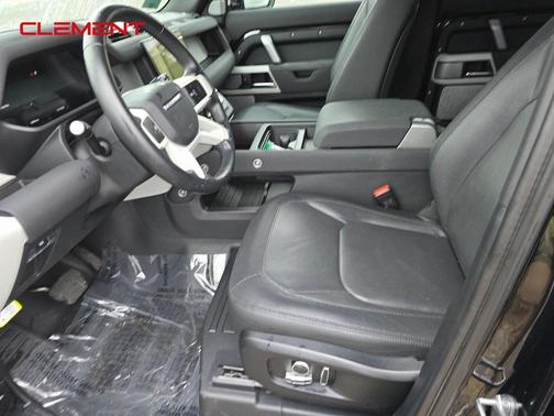 2023 Land Rover Defender X-Dynamic SE