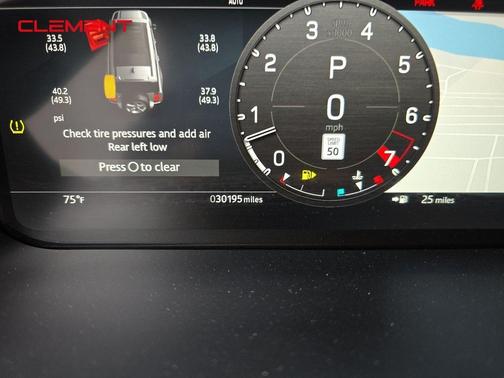 2023 Land Rover Defender X-Dynamic SE