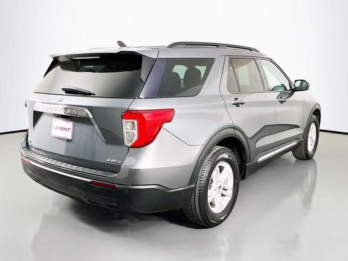 Gray Metallic 2022 Ford Explorer XLT