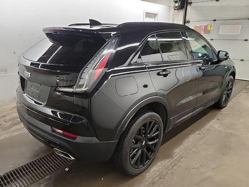 Stellar Black Metallic 2022 Cadillac XT4 Sport