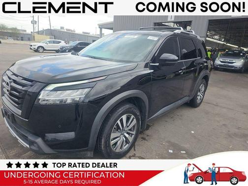 2023 Nissan Pathfinder SL