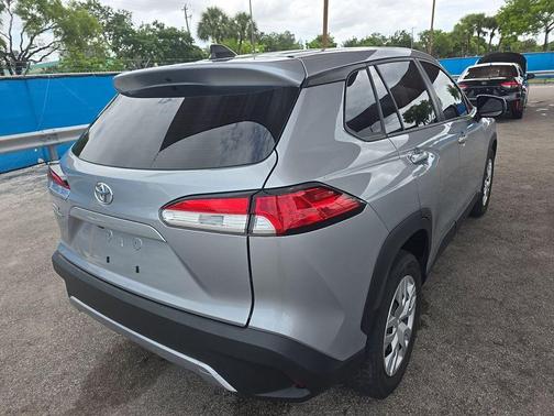 Sonic Silver 2024 Toyota Corolla Cross L