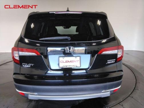 2019 Honda Pilot Touring 8-Passenger