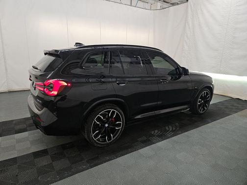2023 BMW X3 M40i