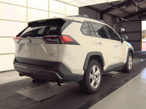 Blizzard Pearl 2021 Toyota RAV4 Hybrid Limited