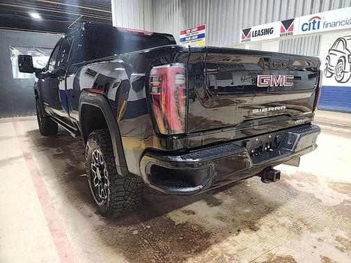 2024 GMC Sierra 2500 AT4X
