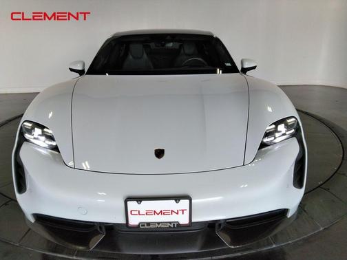 2022 Porsche Taycan Base