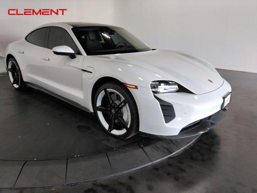 2022 Porsche Taycan Base