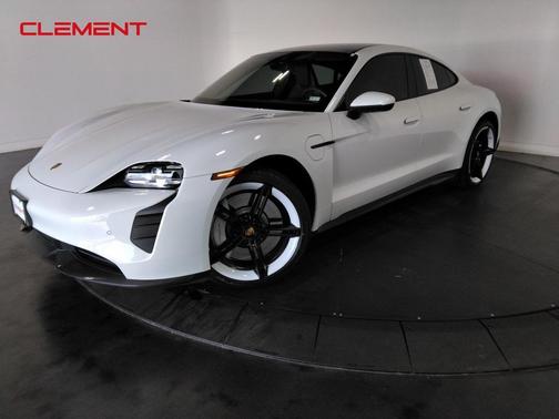 2022 Porsche Taycan Base