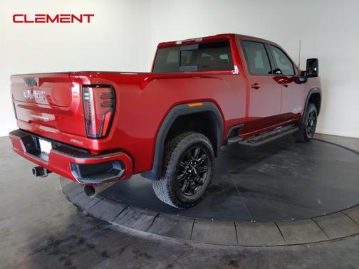 2024 GMC Sierra 2500 AT4