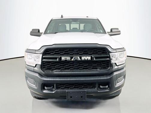 Bright White Clearcoat 2022 RAM 2500 Tradesman