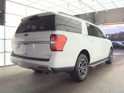 2023 Ford Expedition Max XLT