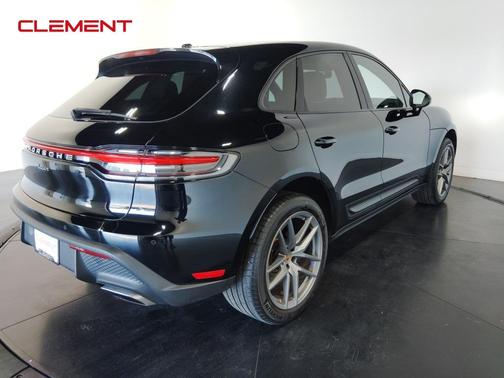 2022 Porsche Macan Base