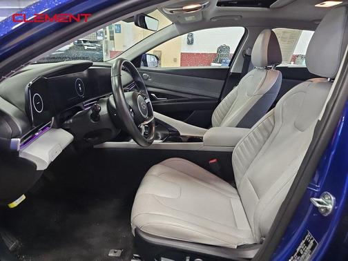 2022 Hyundai ELANTRA Limited