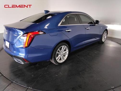 2023 Cadillac CT4 Luxury