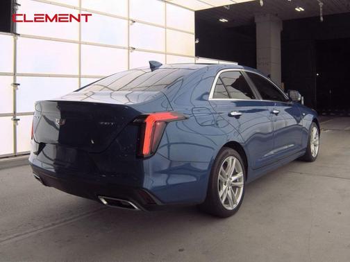 2023 Cadillac CT4 Luxury