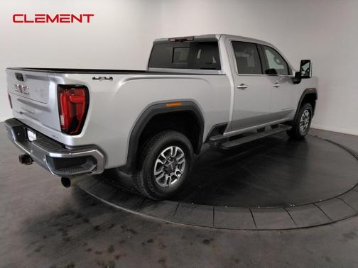 2022 GMC Sierra 2500 SLT