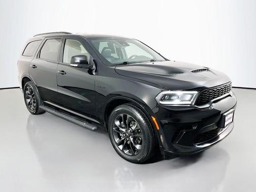 DB Black Crystal Clearcoat 2024 Dodge Durango R/T