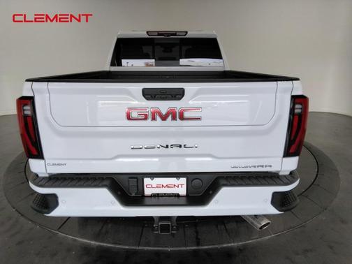 2025 GMC Sierra 2500 Denali